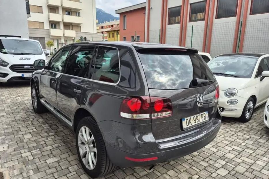 Продам Volkswagen Touareg 2007 года в г. Изюм, Харьковская область