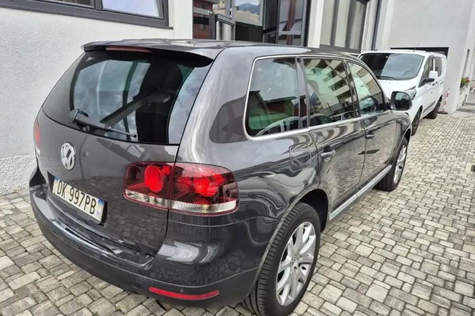 Продам Volkswagen Touareg 2007 года в г. Изюм, Харьковская область