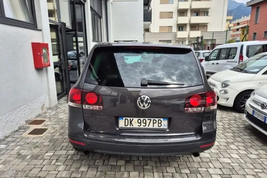 Продам Volkswagen Touareg 2007 года в г. Изюм, Харьковская область