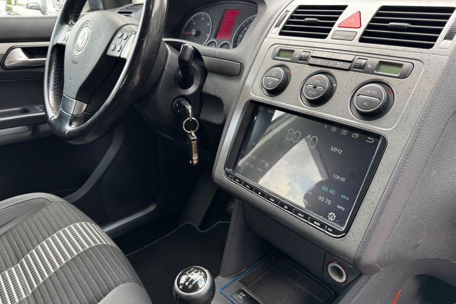 Продам Volkswagen Touran 2004 года в Одессе