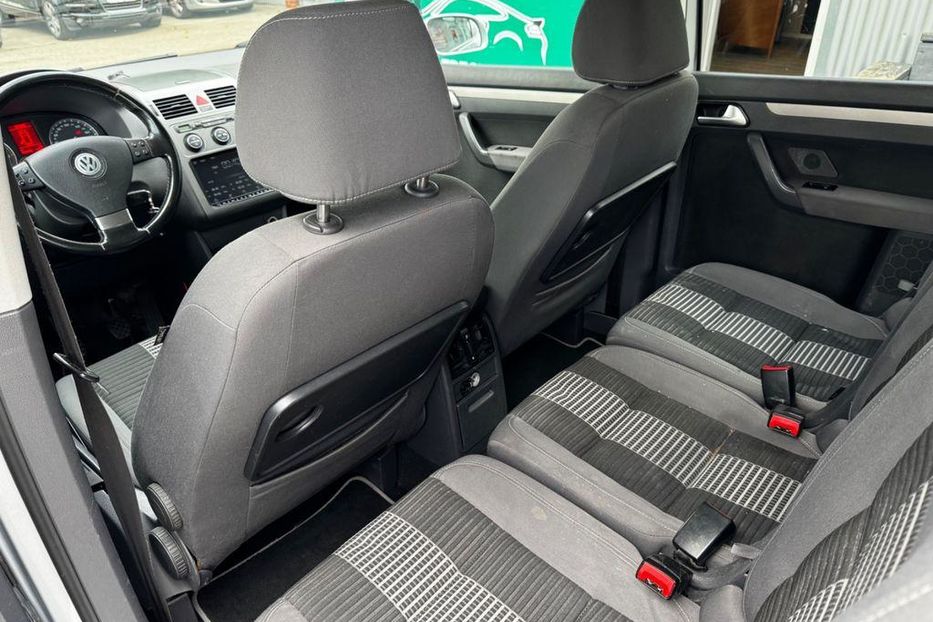 Продам Volkswagen Touran 2004 года в Одессе