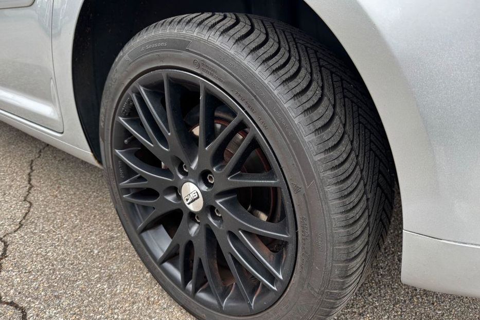Продам Volkswagen Touran 2004 года в Одессе
