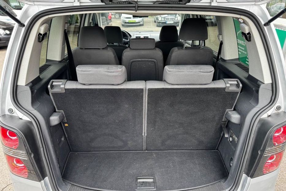 Продам Volkswagen Touran 2004 года в Одессе