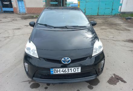 Продам Toyota Prius 2013 года в Одессе