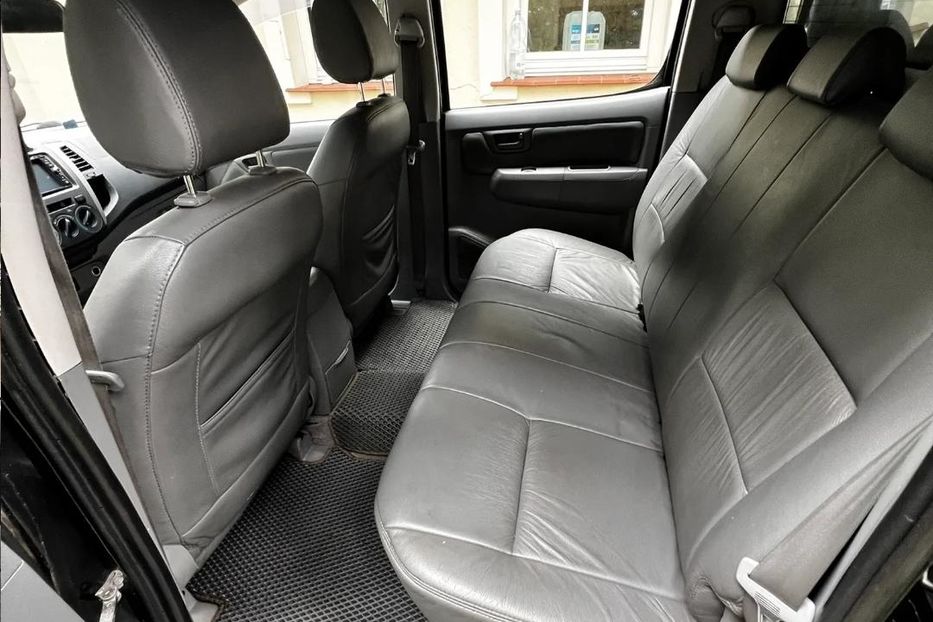 Продам Toyota Hilux 2008 года в Харькове