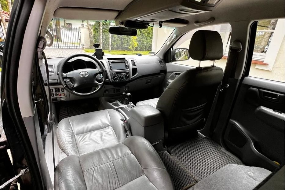 Продам Toyota Hilux 2008 года в Харькове
