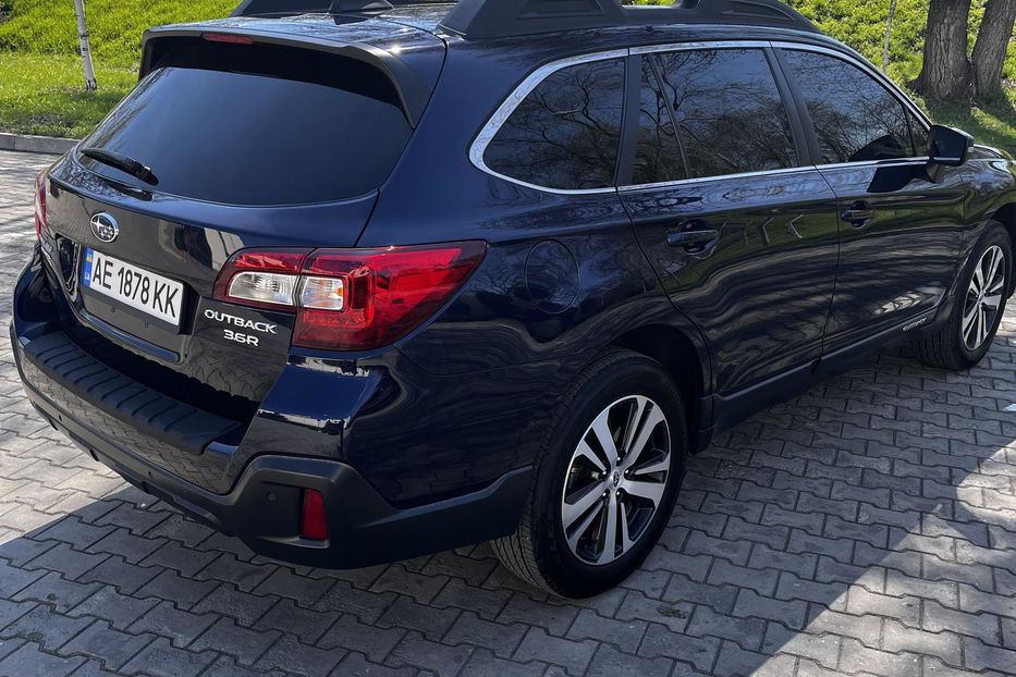 Продам Subaru Outback 3.6R-S CVT (256 к.с.) AWD 2017 года в г. Павлоград, Днепропетровская область