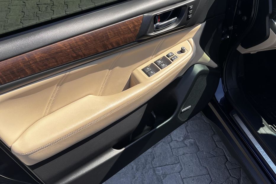 Продам Subaru Outback 3.6R-S CVT (256 к.с.) AWD 2017 года в г. Павлоград, Днепропетровская область