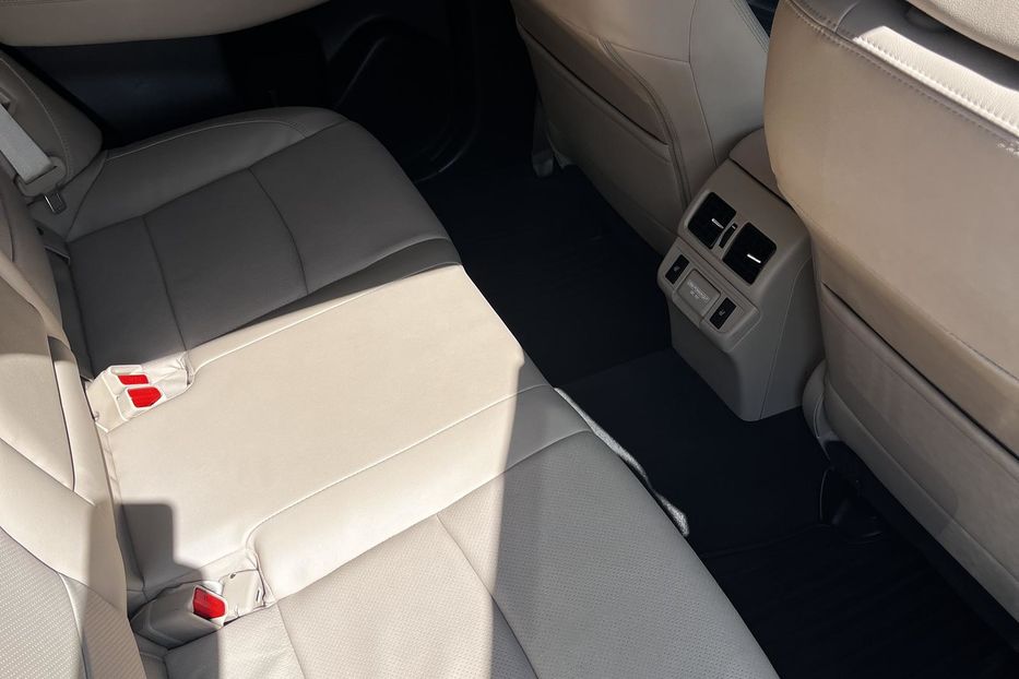 Продам Subaru Outback 3.6R-S CVT (256 к.с.) AWD 2017 года в г. Павлоград, Днепропетровская область