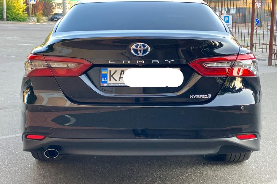 Продам Toyota Camry Premium + 2022 года в Киеве