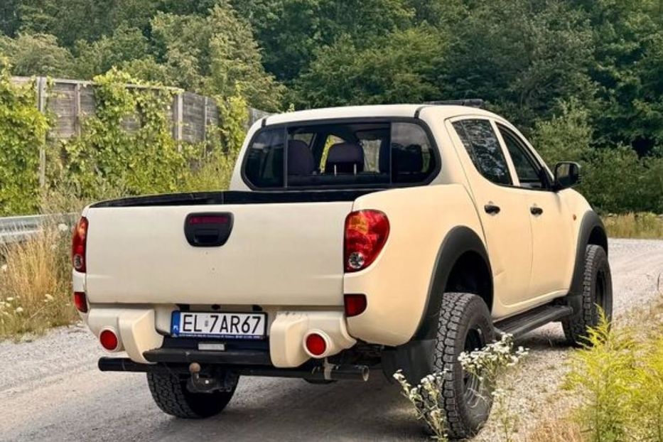 Продам Mitsubishi L 200 Повний привід 4×4 2007 года в Сумах