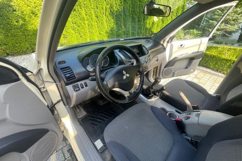 Продам Mitsubishi L 200 Повний привід 4×4 2007 года в Сумах