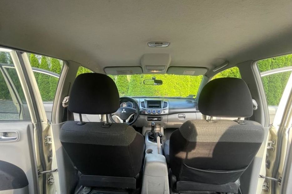 Продам Mitsubishi L 200 Повний привід 4×4 2007 года в Сумах