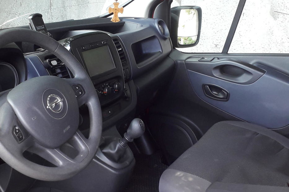 Продам Opel Vivaro груз. 2015 года в Киеве