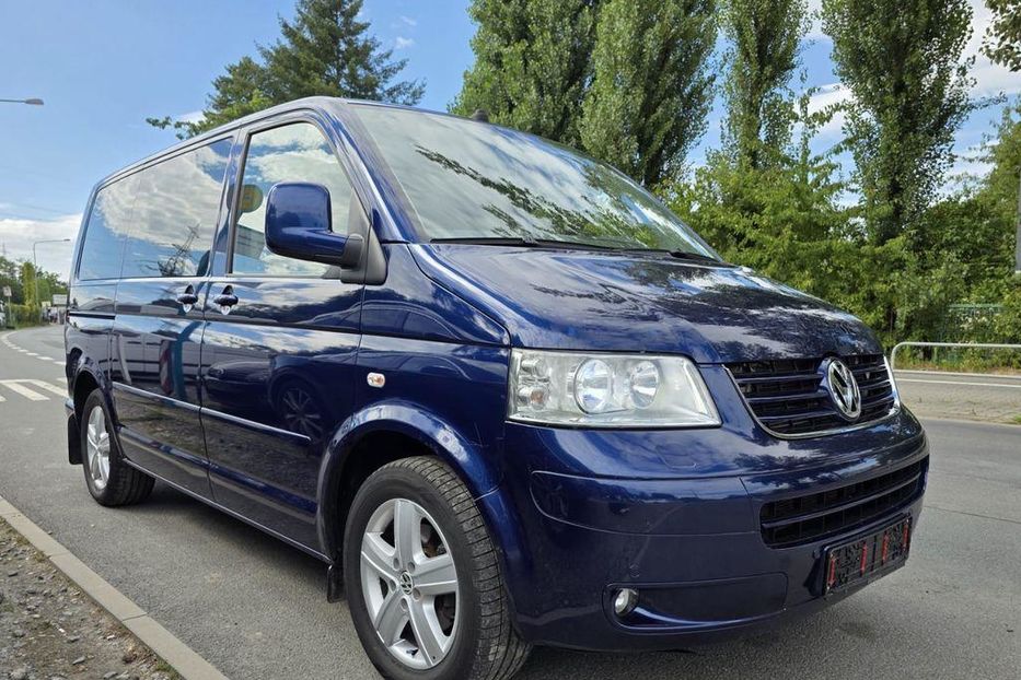 Продам Volkswagen T5 (Transporter) пасс. 2009 года в Одессе