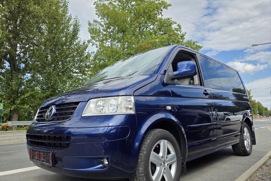 Продам Volkswagen T5 (Transporter) пасс. 2009 года в Одессе