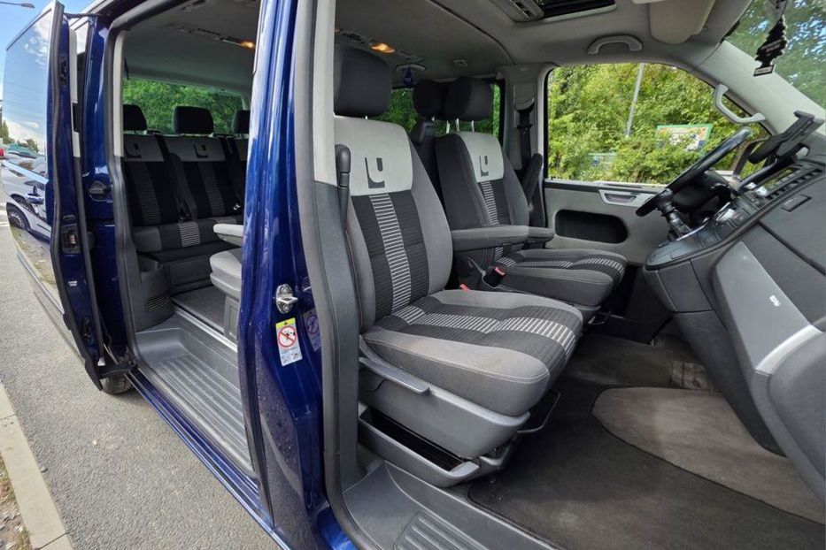 Продам Volkswagen T5 (Transporter) пасс. 2009 года в Одессе