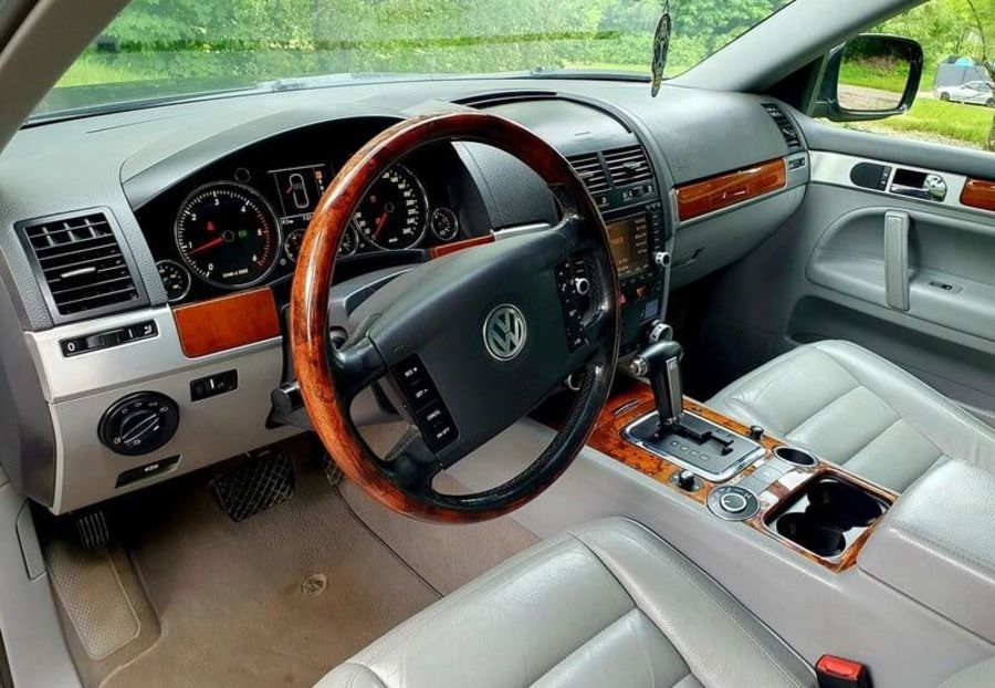 Продам Volkswagen Touareg 2006 года в г. Днепровское, Днепропетровская область