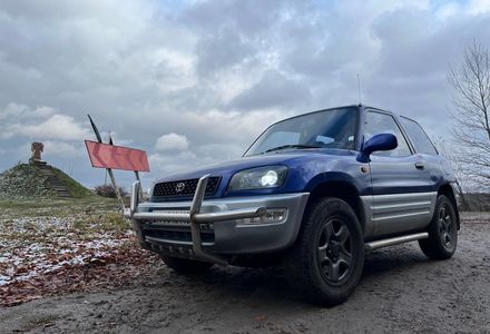 Продам Toyota Rav 4 1998 года в Харькове