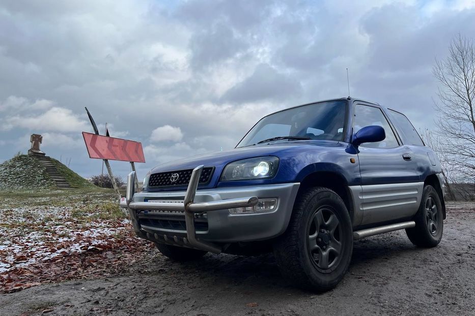 Продам Toyota Rav 4 1998 года в Харькове