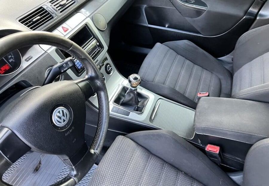 Продам Volkswagen Passat B6 2006 года в Харькове