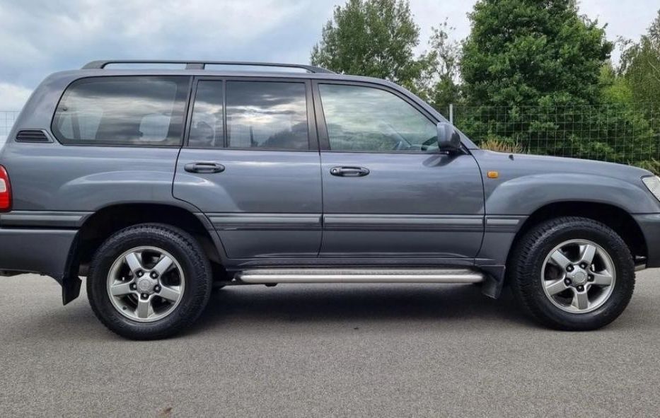 Продам Toyota Land Cruiser 100 2005 года в Чернигове