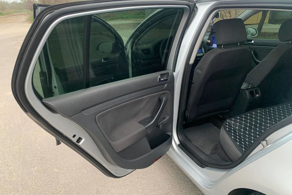 Продам Volkswagen Golf V FSI 2004 года в Запорожье