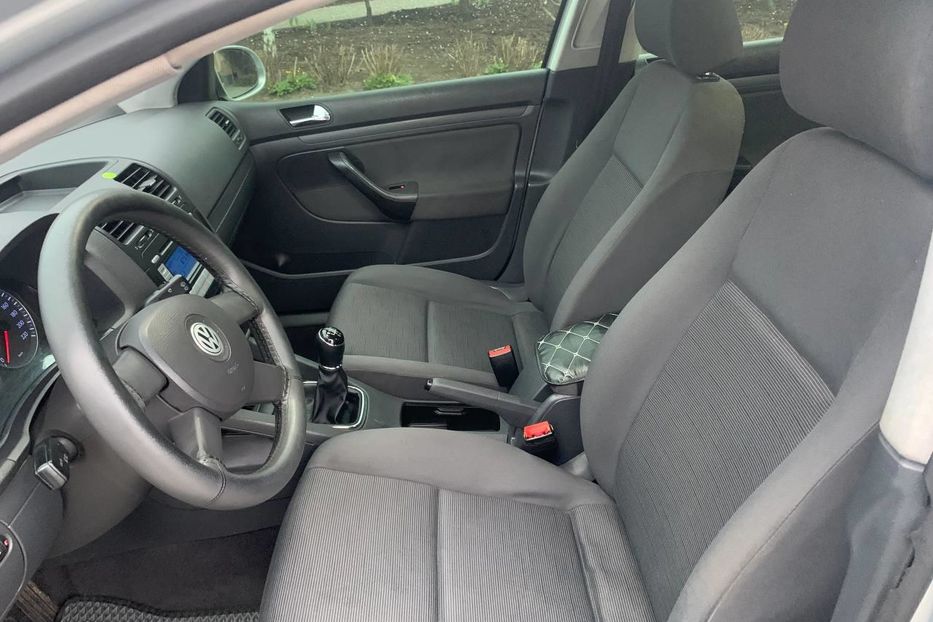 Продам Volkswagen Golf V FSI 2004 года в Запорожье