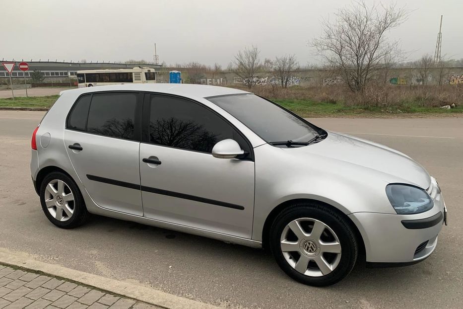 Продам Volkswagen Golf V FSI 2004 года в Запорожье