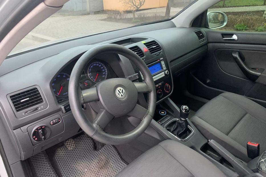 Продам Volkswagen Golf V FSI 2004 года в Запорожье