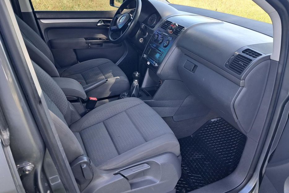Продам Volkswagen Touran 2006 года в г. Гайсин, Винницкая область