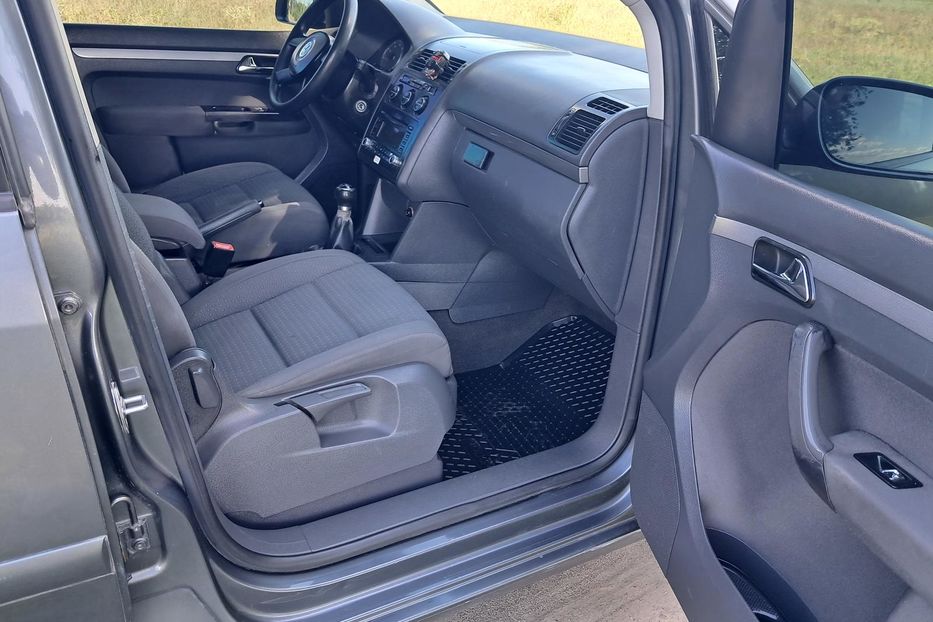 Продам Volkswagen Touran 2006 года в г. Гайсин, Винницкая область