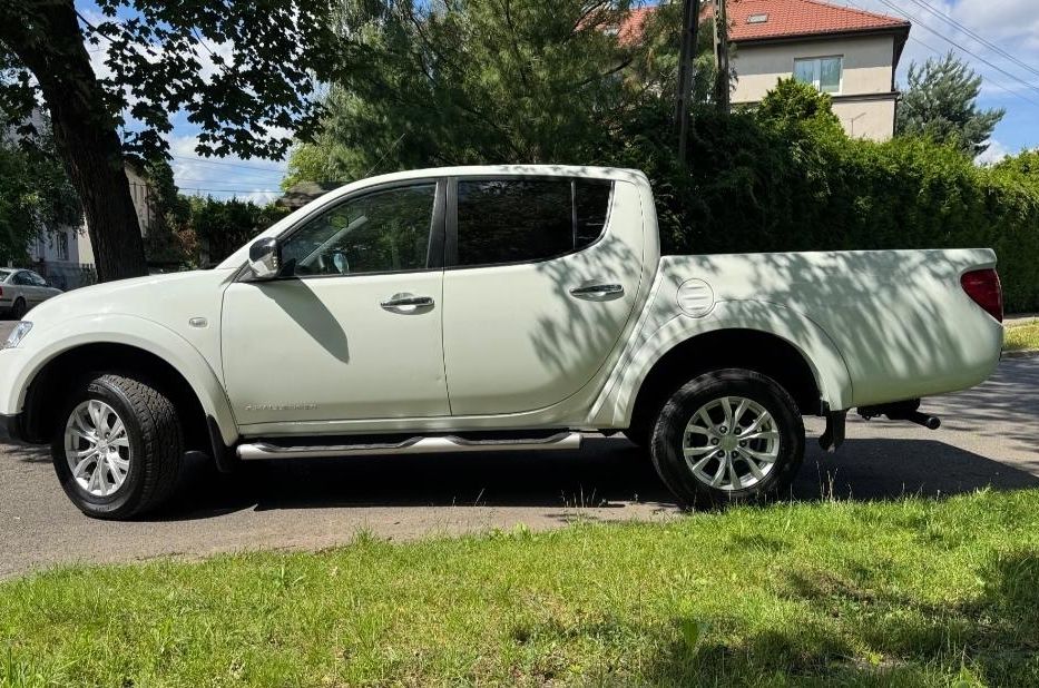 Продам Mitsubishi L 200 2012 года в Харькове