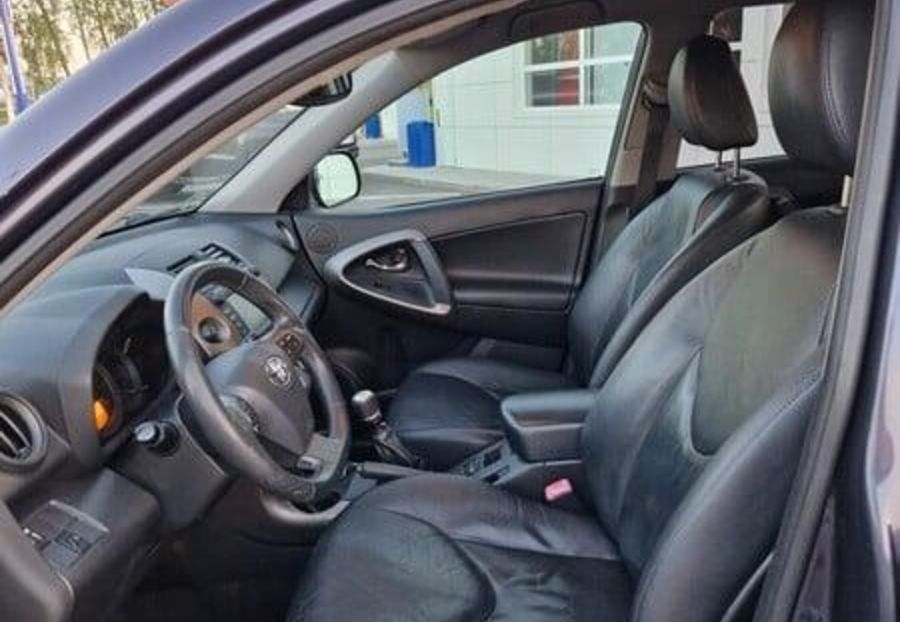 Продам Toyota Rav 4 2010 года в Одессе