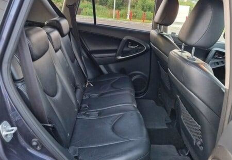 Продам Toyota Rav 4 2010 года в Одессе