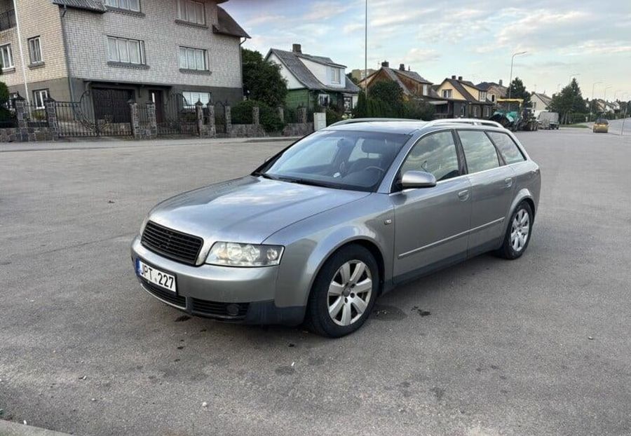 Продам Audi A4 2002 года в Харькове