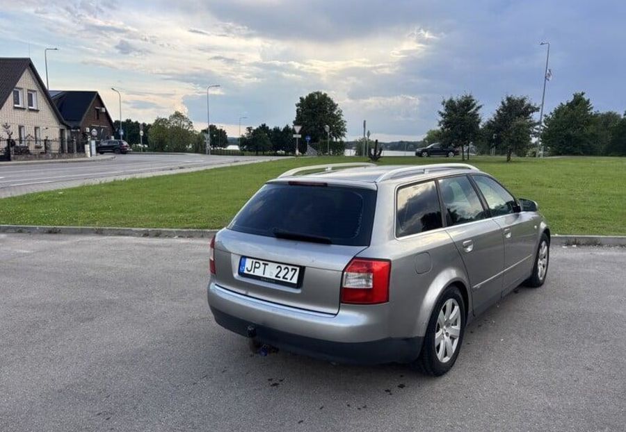 Продам Audi A4 2002 года в Харькове
