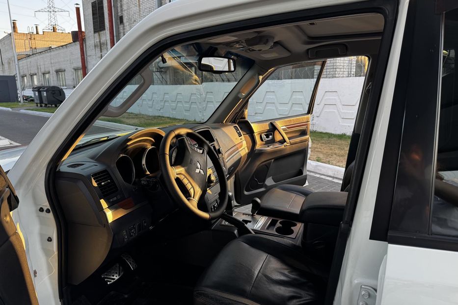 Продам Mitsubishi Pajero Wagon 2012 года в Днепре