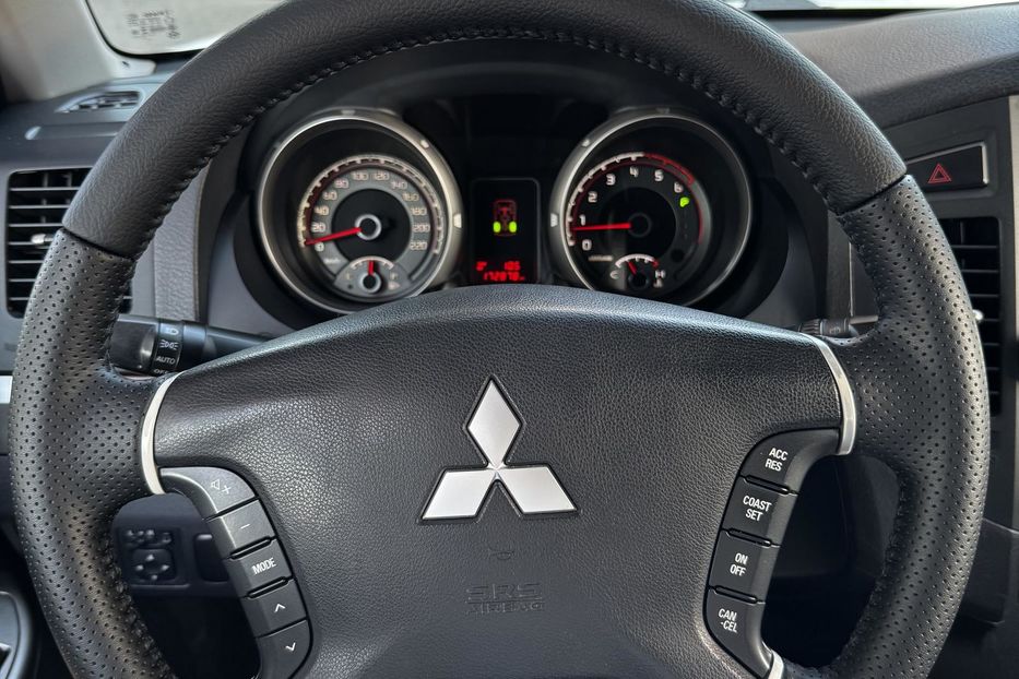 Продам Mitsubishi Pajero Wagon 2012 года в Днепре