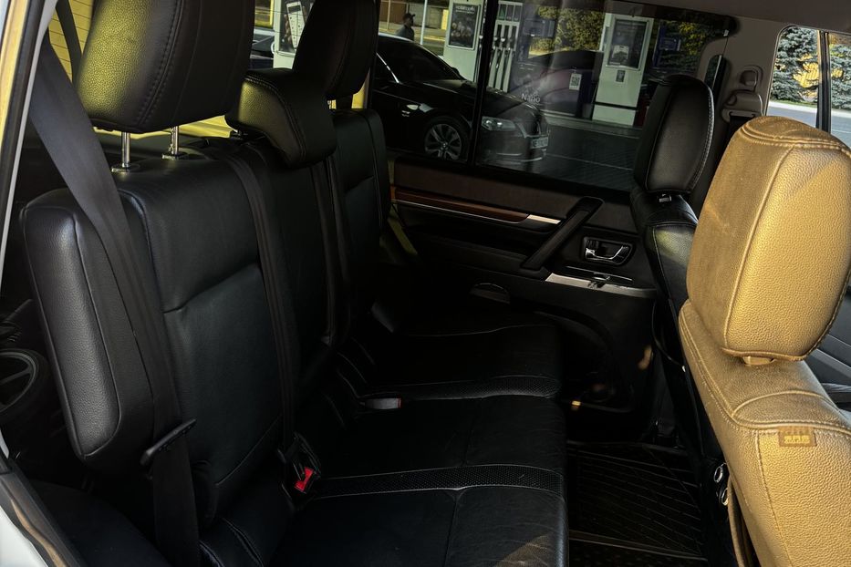 Продам Mitsubishi Pajero Wagon 2012 года в Днепре