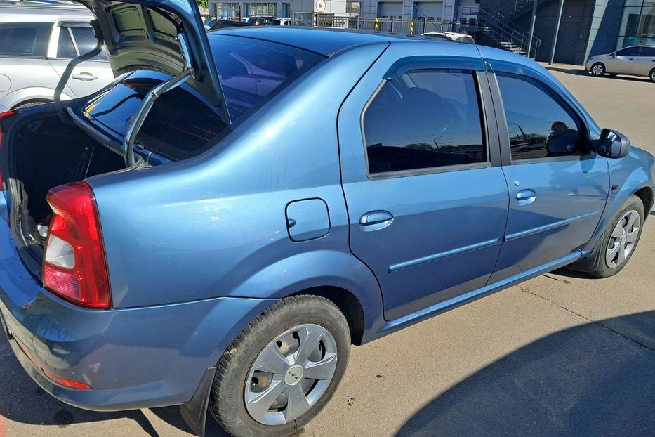 Продам Renault Logan Dacia Logan, комплектація Laureate (передмаксимальна), колір 
