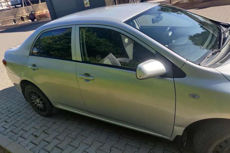 Продам Toyota Corolla 2008 года в Черновцах