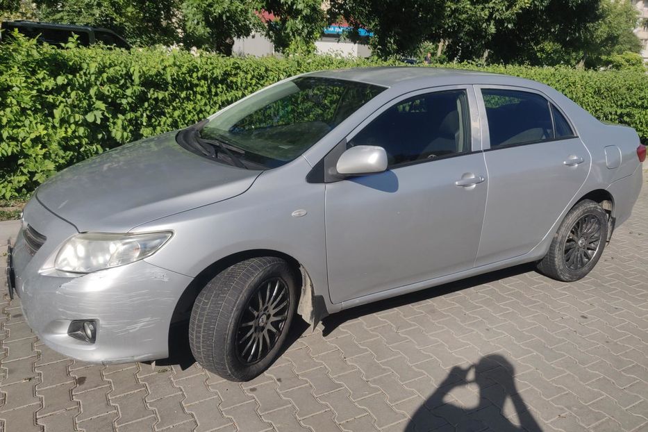 Продам Toyota Corolla 2008 года в Черновцах