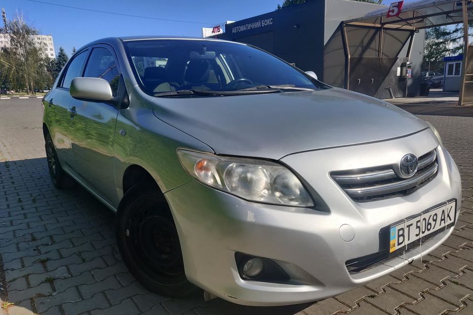 Продам Toyota Corolla 2008 года в Черновцах