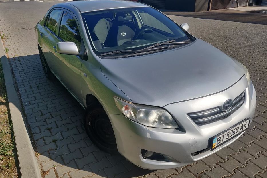 Продам Toyota Corolla 2008 года в Черновцах