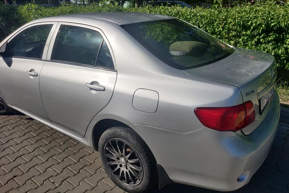 Продам Toyota Corolla 2008 года в Черновцах