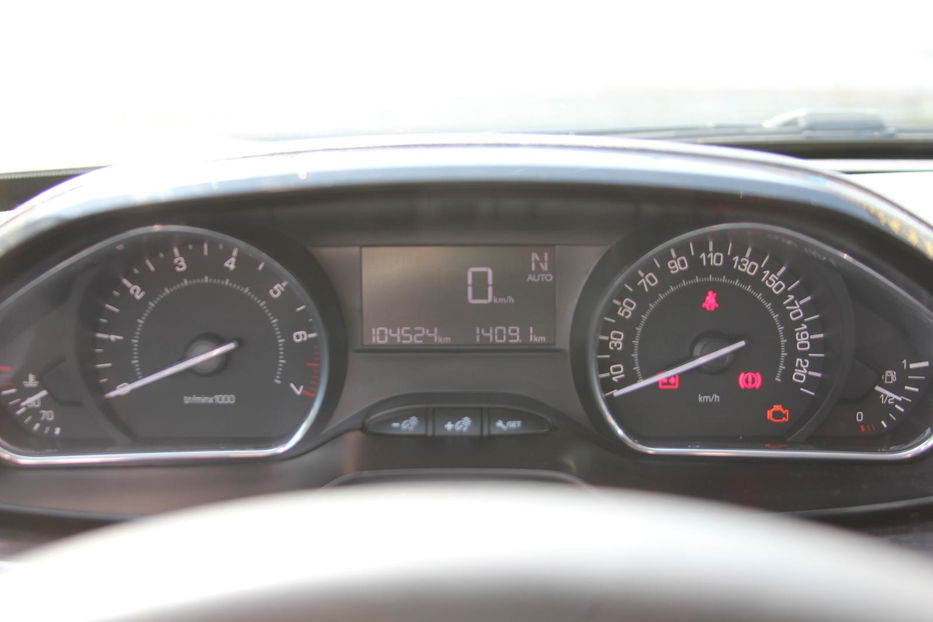 Продам Peugeot 2008 2014 года в Днепре