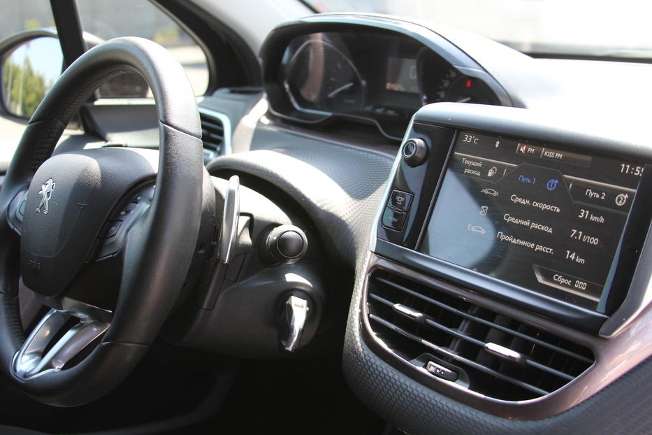 Продам Peugeot 2008 2014 года в Днепре