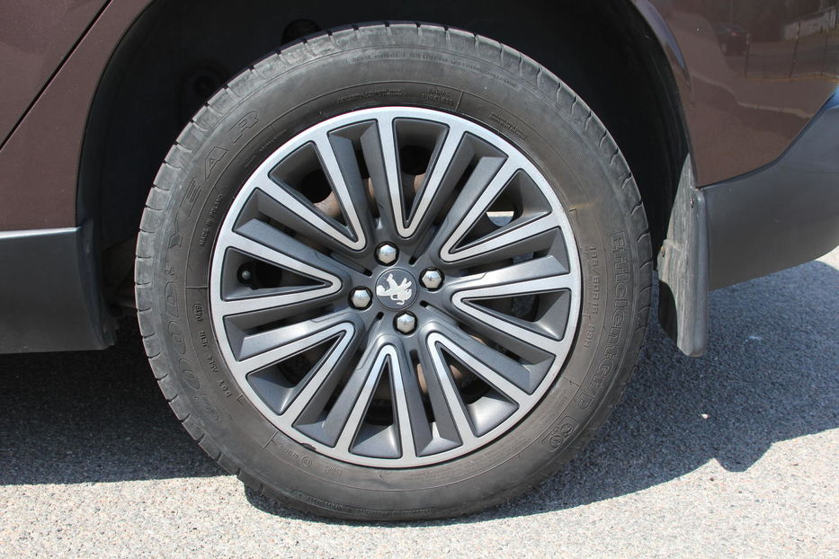Продам Peugeot 2008 2014 года в Днепре