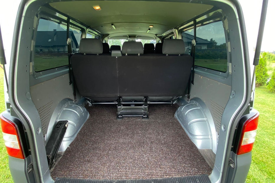 Продам Volkswagen T5 (Transporter) пасс. 2012 года в Днепре